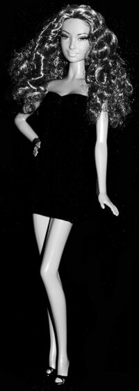 Barbie Collection Look - Red Carpet - Gold Gown