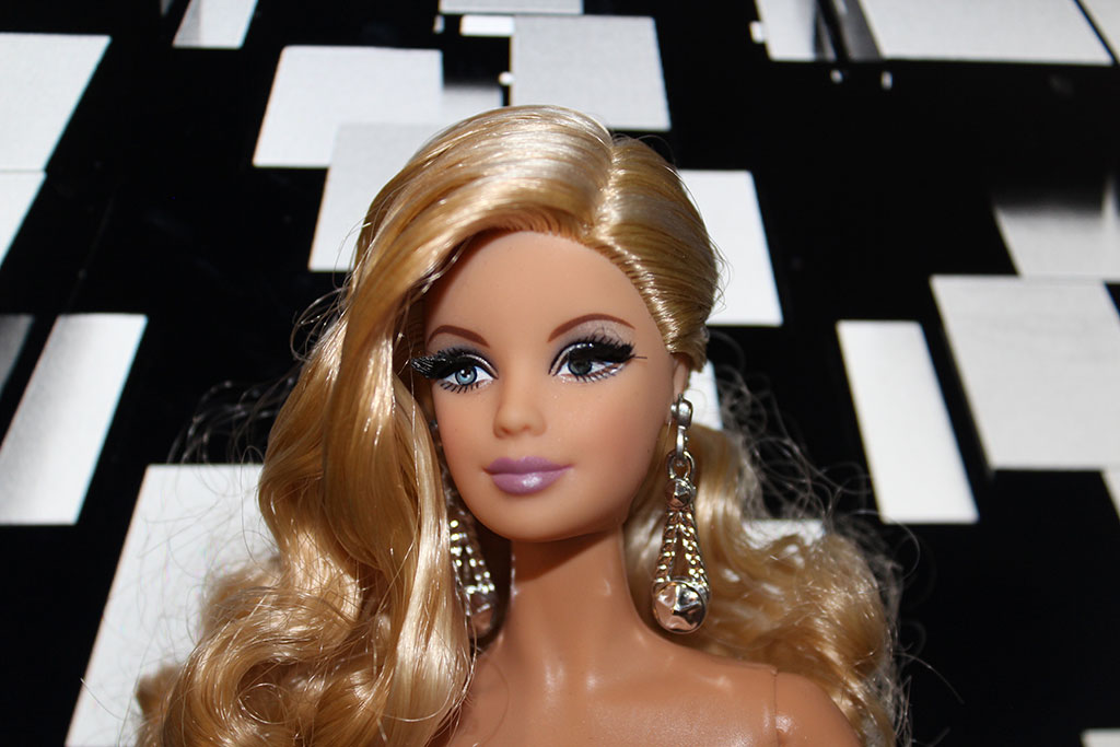 Barbie Collection Look - City Shine - Blue Dress