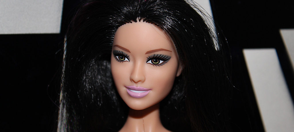 Barbie Iona Article Profil