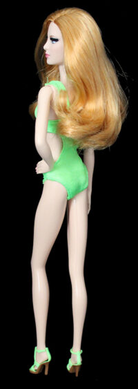 Barbie Collection Look - Red Carpet - Yellow