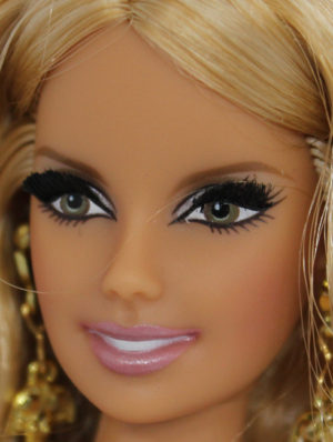 Barbie Gesicht Dreieckige