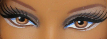 Barbie Yeux En Amande