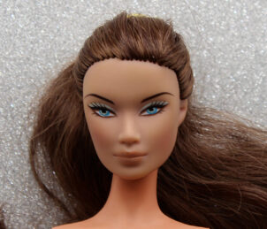 Barbie Fashion Royalty - Integrity Toys