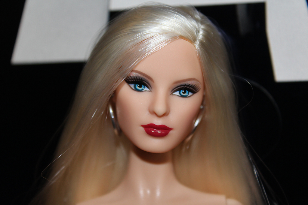 Barbie Basics Model No. 14 - Collection 002.5