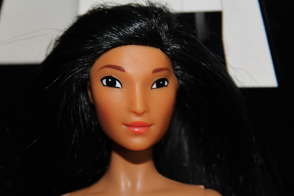 Barbie Disney Pocahontas Sun Color