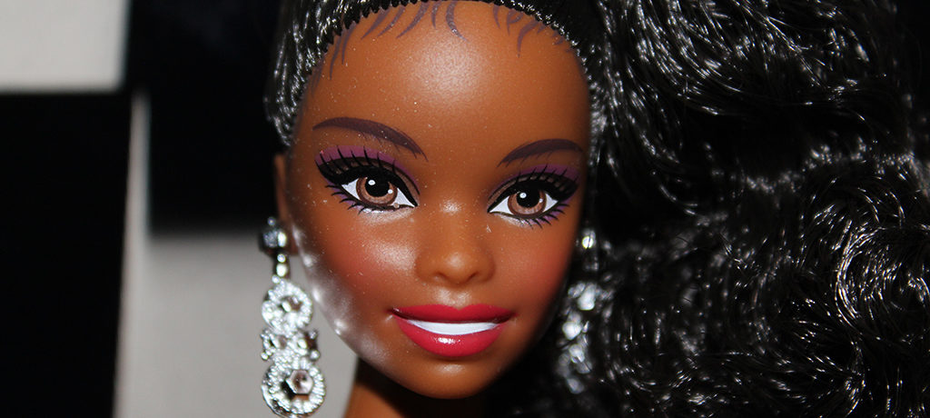 Barbie Holiday 2019 - Shani