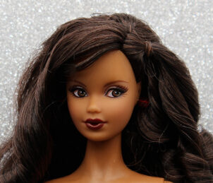 Barbie Birthstone - Miss Garnet