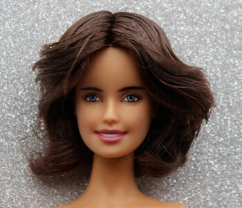 Barbie Svetlana (Inspiring Women) - Hair : Brown - Barbie Second Life