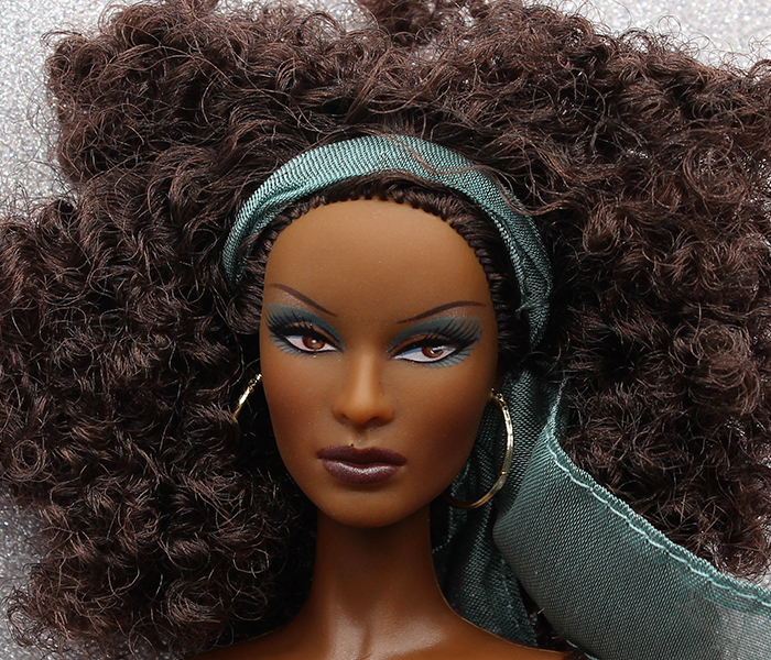 Barbie Noire Aux Yeux étoilés Avec Des Cheveux Afro Tressés Roses Générés  Par Ai