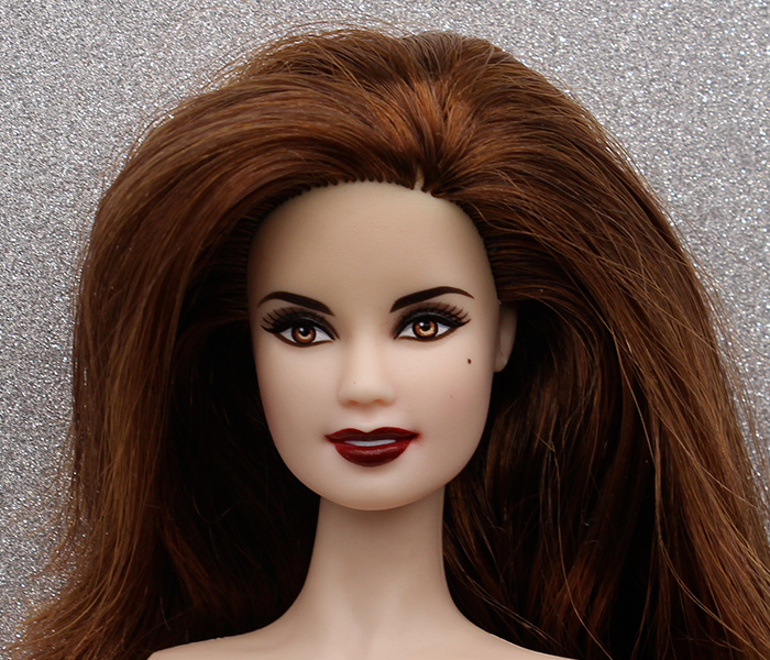 Barbie - The Twilight Saga: Breaking Dawn - Esme