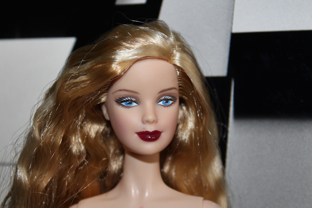 Barbie - James Bond 007 Ken and Barbie Giftset - Pop Culture