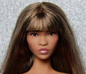 Barbie Looks n°24 - Curvy, Long Brown Hair