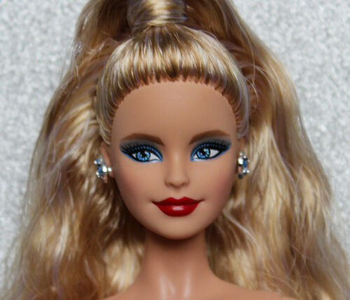 Barbie 65th Blue Sapphire Anniversary - Blonde