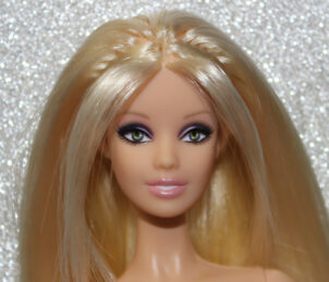 Barbie Pinch of Platinum (Rerooted)