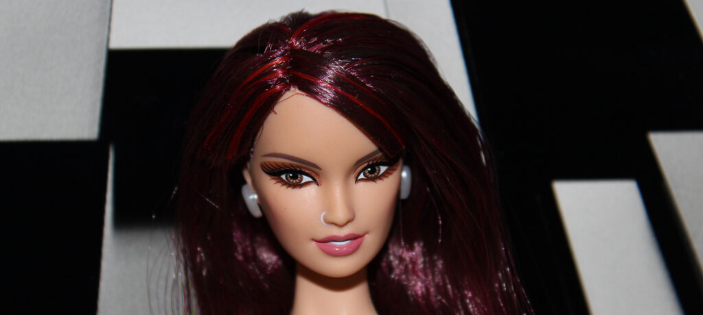 Barbie RBD Set Of 5 Fashion Dolls - Roberta