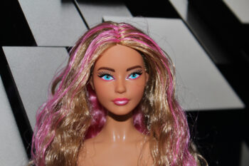 Barbie Fashion Frontier