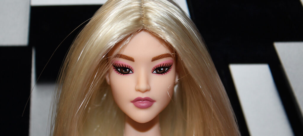 Barbie Basics "You create Barbie Basics" Kit #2