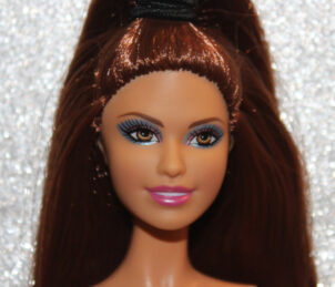 Barbie Fashionistas (rerooted)