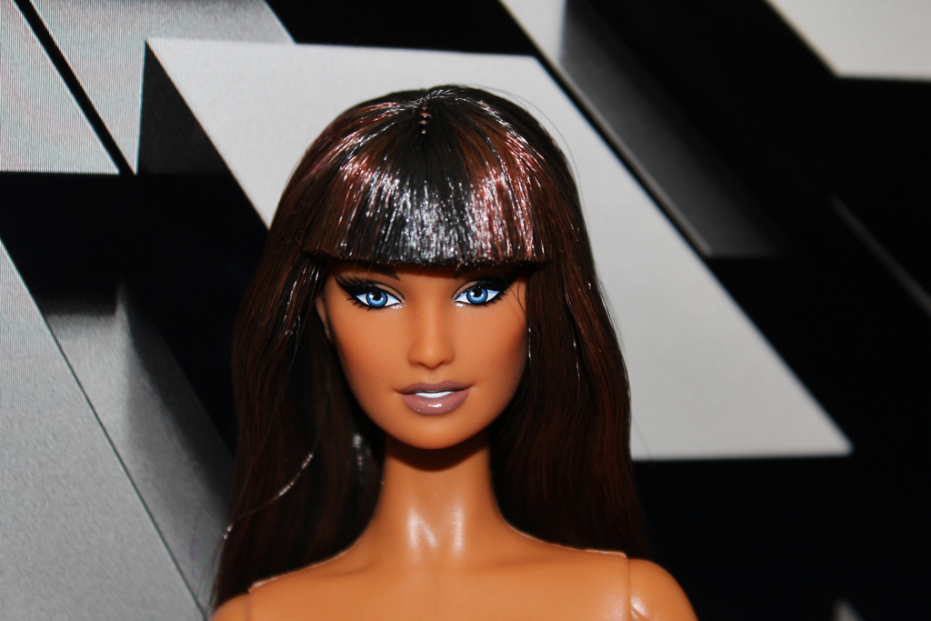 Barbie Basics "You create Barbie Basics - Neutral" Kit #1