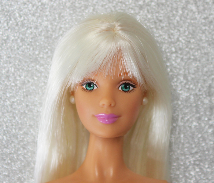 Barbie Pilote Rerooted