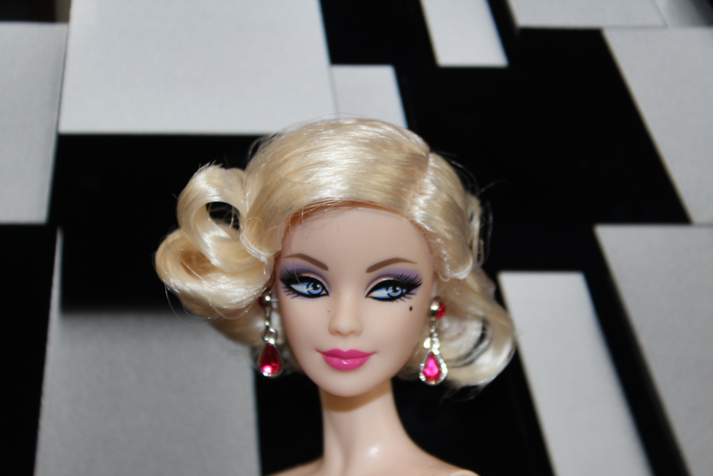 Barbie Bob Mackie Pink Glamor