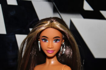 Barbie Deluxe Style 16
