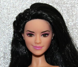 Barbie Deluxe Style Raquelle