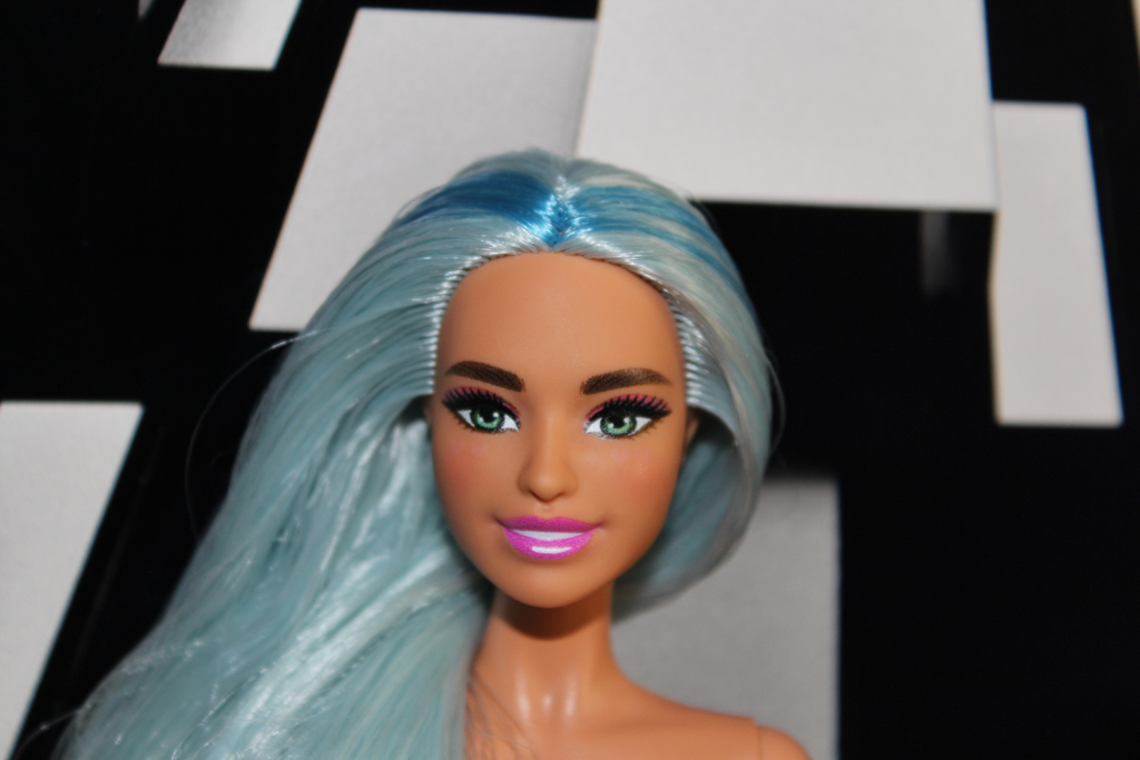 Barbie Pop Reveal